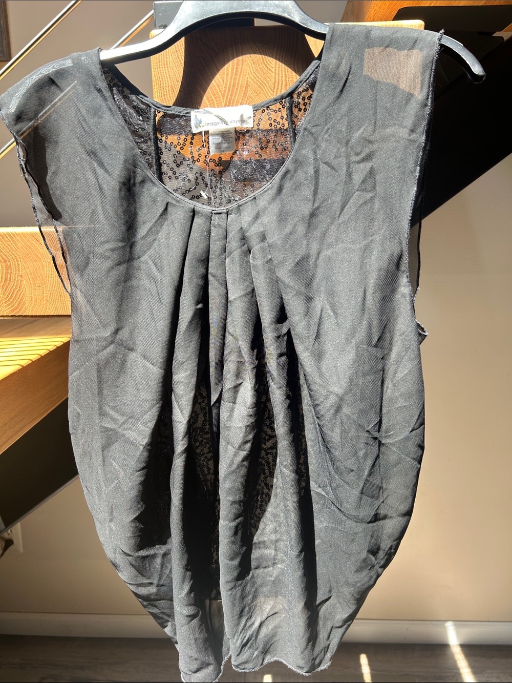 imaginary voyage Black Sheer Pleated Sleeveless Camisole
